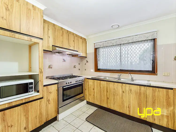 Fifth view of Homely house listing, 23 Lancelot Court, Kings Park VIC 3021