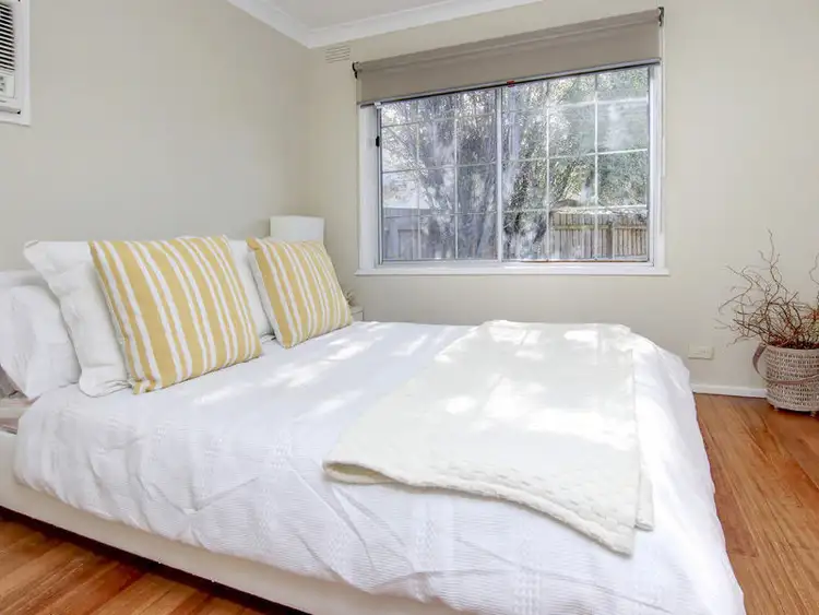 Fifth view of Homely house listing, 2 Irving Court, Rosebud West VIC 3940