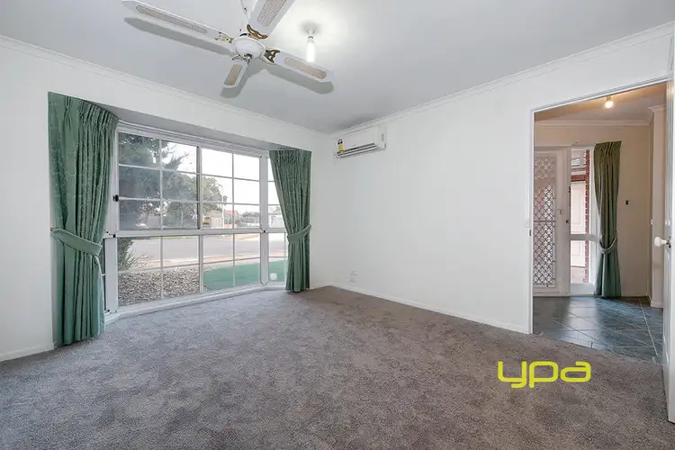 Fifth view of Homely house listing, 8 Penshurst Court, Hillside VIC 3037