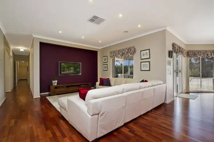 Second view of Homely house listing, 2 Oakdale Lane, Sunbury VIC 3429