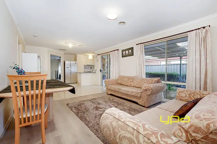 Fourth view of Homely house listing, 27 Woodlea Crescent, Craigieburn VIC 3064