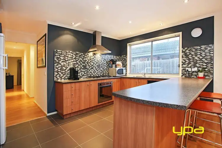Second view of Homely house listing, 31 Brindalee Way, Hillside VIC 3037