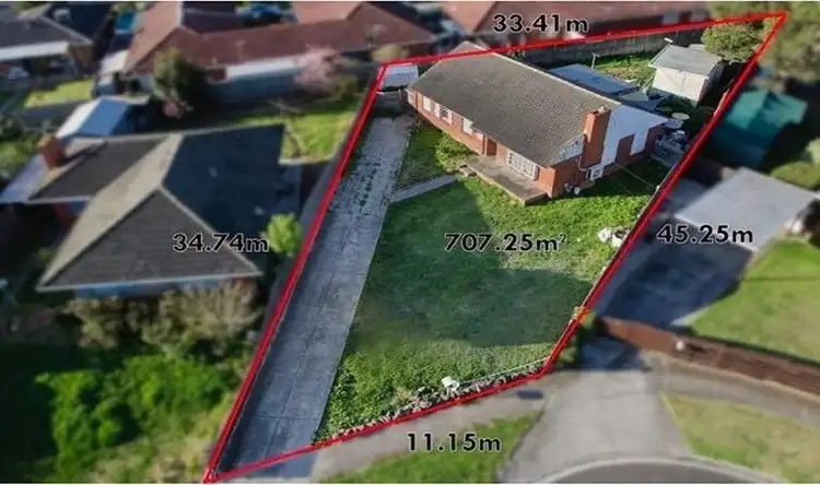 Second view of Homely house listing, 4 Horham Court, St Albans VIC 3021