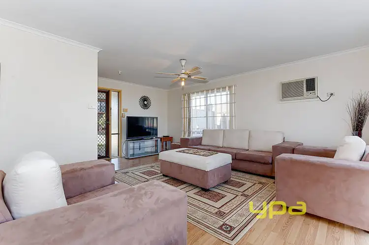 Fifth view of Homely house listing, 19 Stringybark Court, Meadow Heights VIC 3048