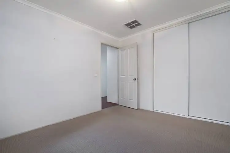 Sixth view of Homely house listing, 5 Hotham Court, Sunbury VIC 3429