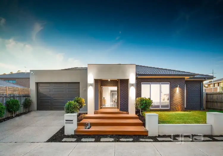 21 Morton Boulevard, Taylors Hill VIC 3037