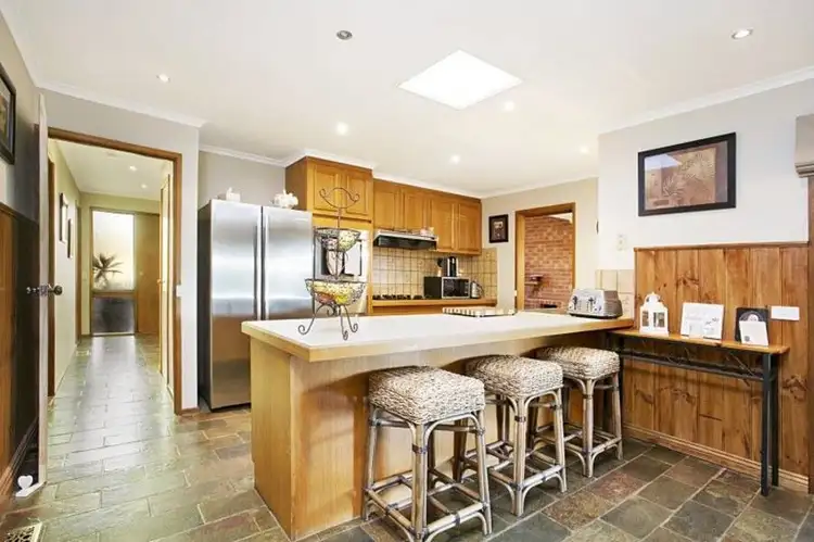 Third view of Homely house listing, 3 Bruce Court, Sunbury VIC 3429
