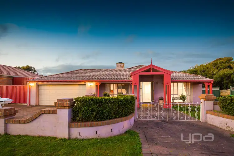 4 Milligan Parade, Sydenham VIC 3037