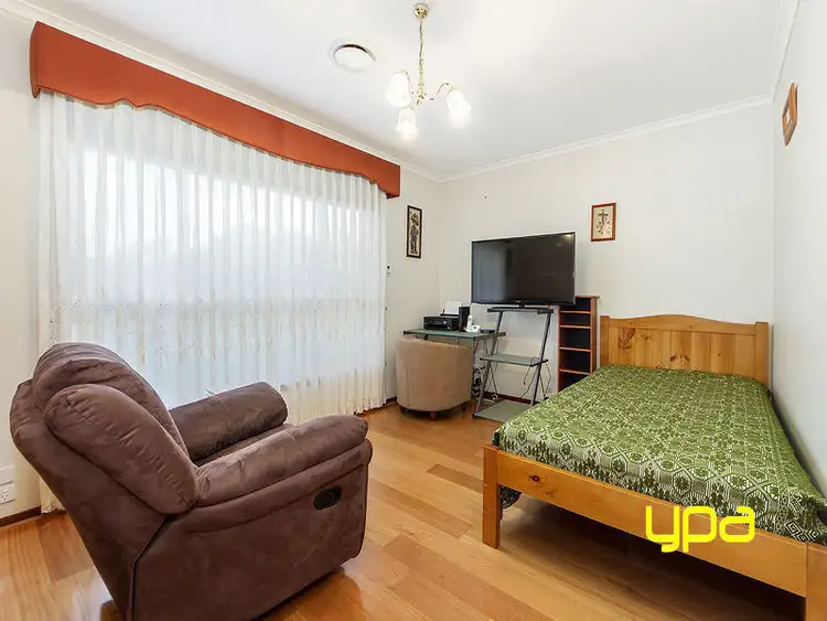 Seventh view of Homely house listing, 2 Elfin Place, Kings Park VIC 3021