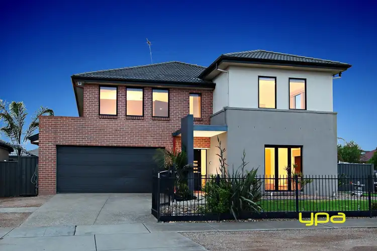 39 Cassan Way, Caroline Springs VIC 3023
