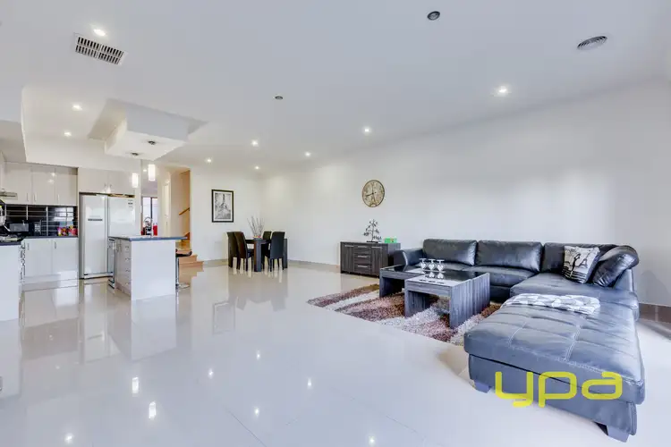 1/10 Merlynston Close, Dallas VIC 3047