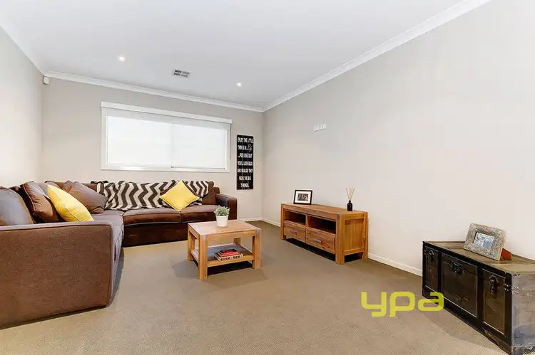 Seventh view of Homely house listing, 10 Roma Court, Taylors Hill VIC 3037