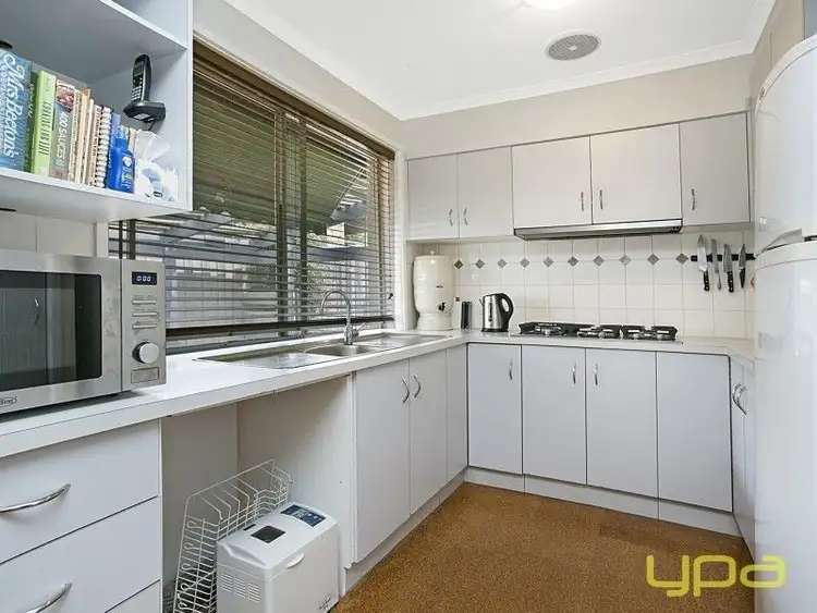 Third view of Homely house listing, 8 OMalley Court, Sunbury VIC 3429