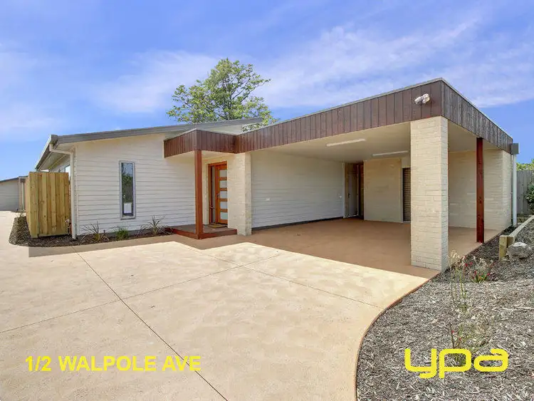 1 /2 Walpole Avenue, Rosebud VIC 3939