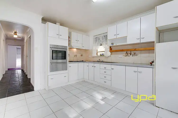 Second view of Homely house listing, 27 Hastings Crescent, Broadmeadows VIC 3047