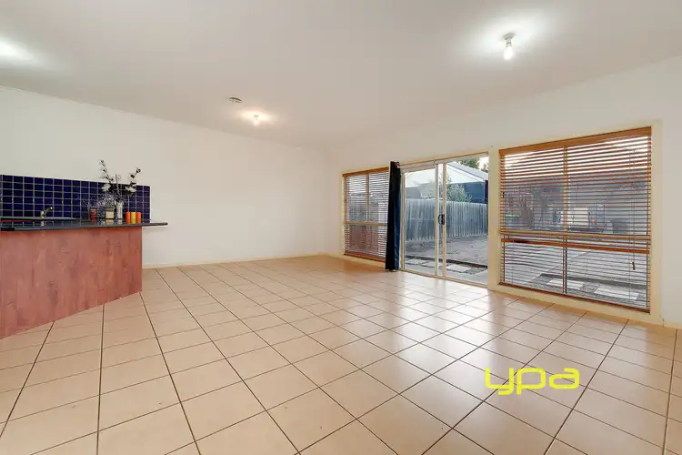 Fifth view of Homely house listing, 1 Lantern Court, Cairnlea VIC 3023