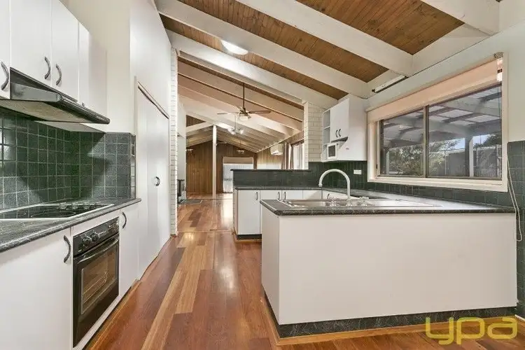 Second view of Homely house listing, 8 Walton Heath Court, Sunbury VIC 3429