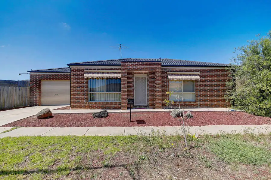 Main view of Homely unit listing, 2/3 Saddle Wynd, Truganina VIC 3029