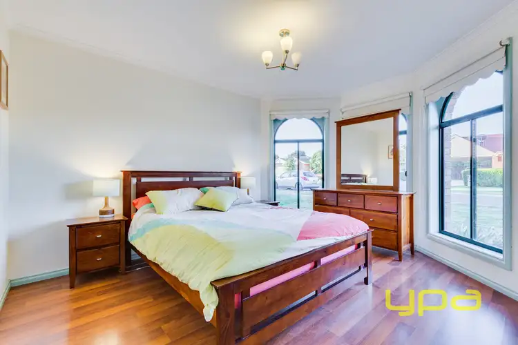 Sixth view of Homely house listing, 2 Mailrun Court, Hoppers Crossing VIC 3029