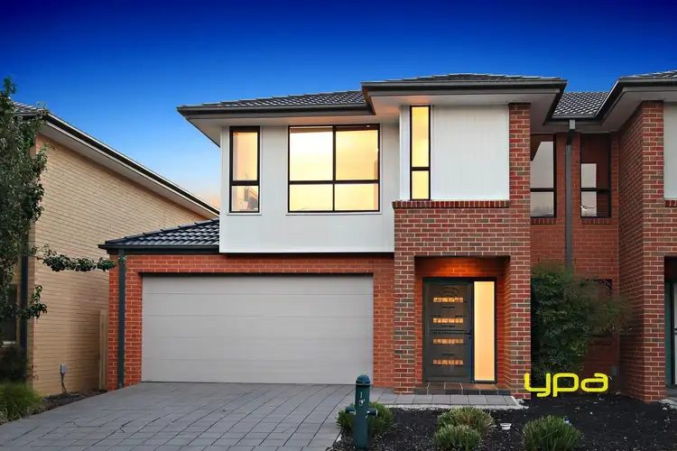 15 Eloura Circuit, Taylors Hill VIC 3037