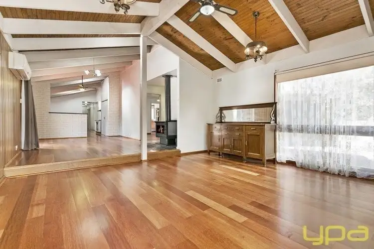 Fourth view of Homely house listing, 8 Walton Heath Court, Sunbury VIC 3429