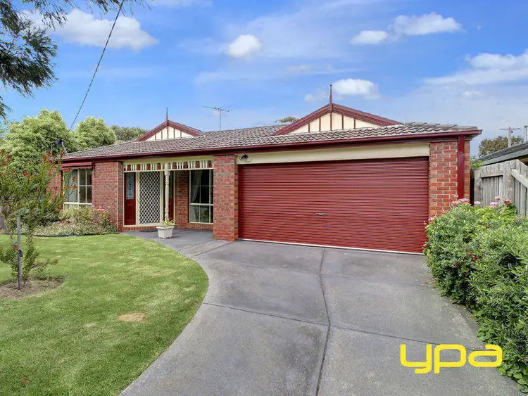 37 Moorfield Avenue, Rosebud West VIC 3940
