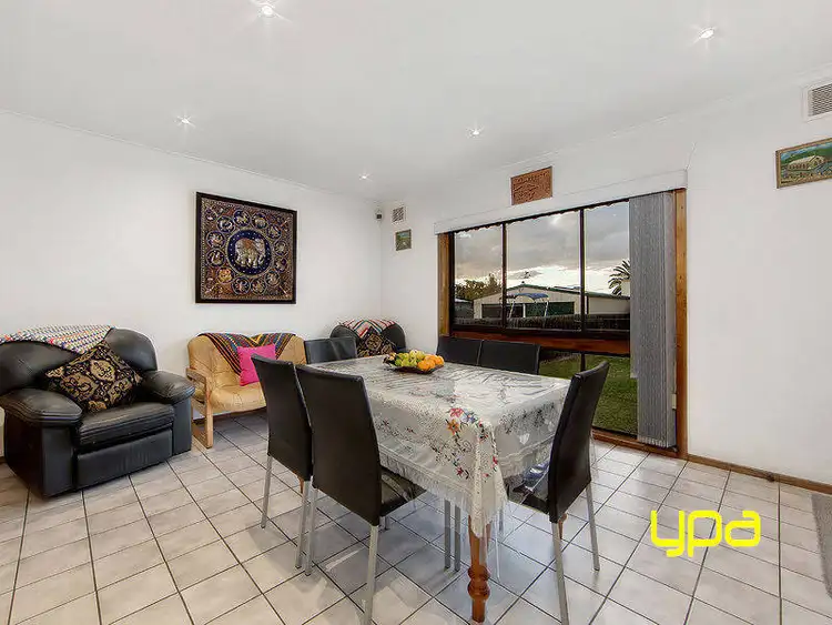 Fifth view of Homely house listing, 300 Furlong Road, St Albans VIC 3021