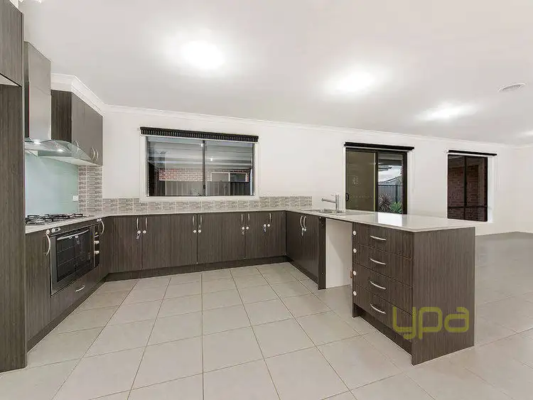 Second view of Homely house listing, 5 Grosvenor Crescent, Derrimut VIC 3030