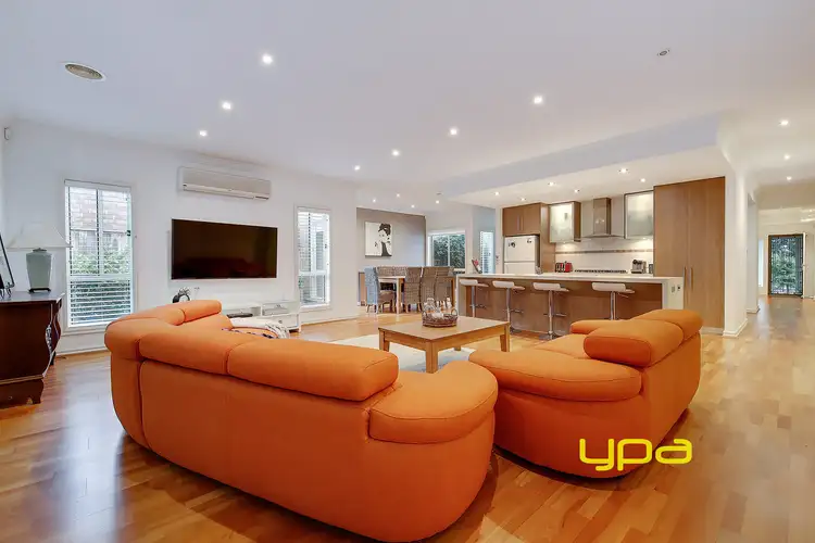 Fifth view of Homely house listing, 16 Scarborough Terrace, Craigieburn VIC 3064