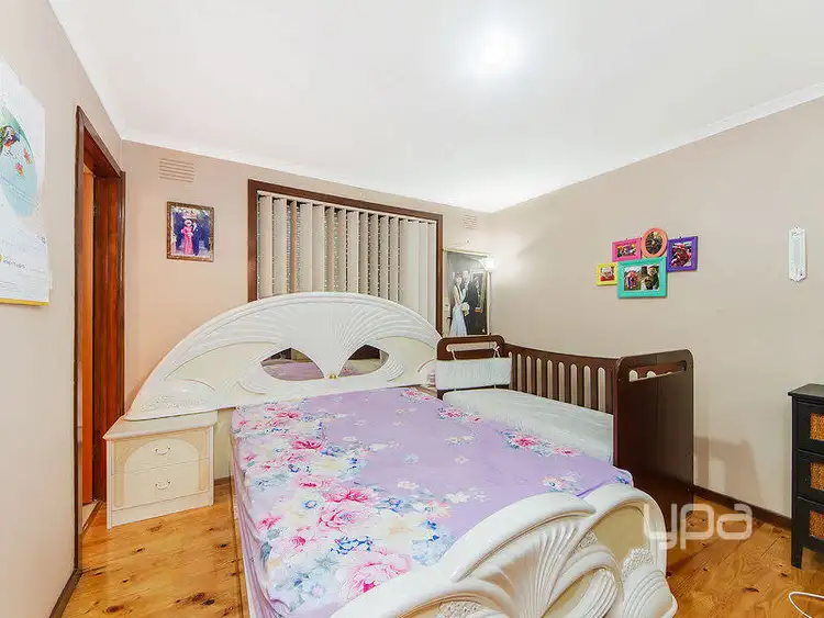 Sixth view of Homely house listing, 21 Baguley Crescent, Kings Park VIC 3021