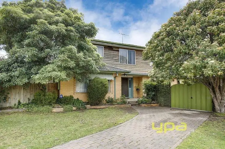 6 Avondale Court, Gladstone Park VIC 3043