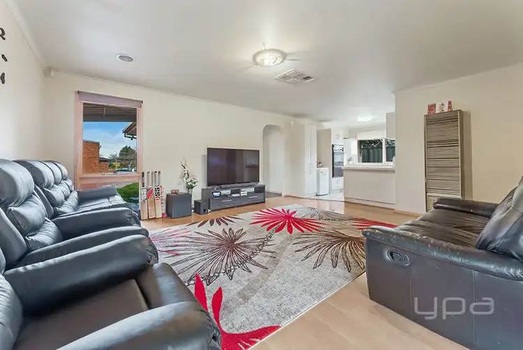 Fifth view of Homely house listing, 10 Binnak Court, Meadow Heights VIC 3048