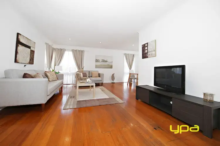 Third view of Homely house listing, 5 Garry Court, Kings Park VIC 3021
