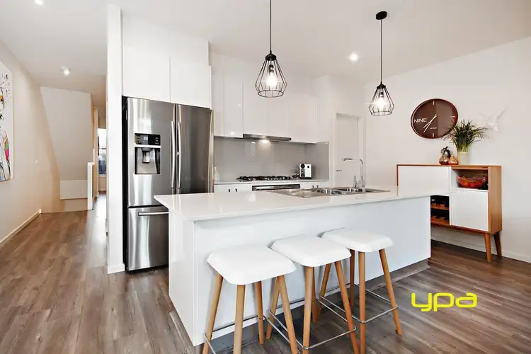 18/13 Greville Street, Caroline Springs VIC 3023