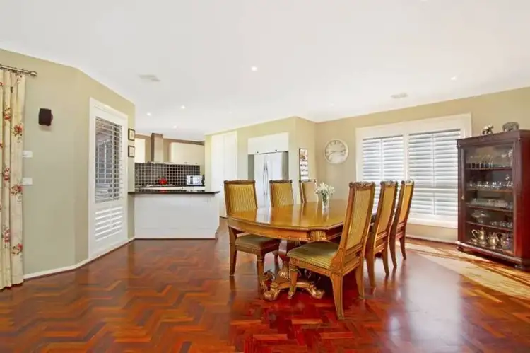 Fifth view of Homely house listing, 8 Nottinghill Rise, Sunbury VIC 3429