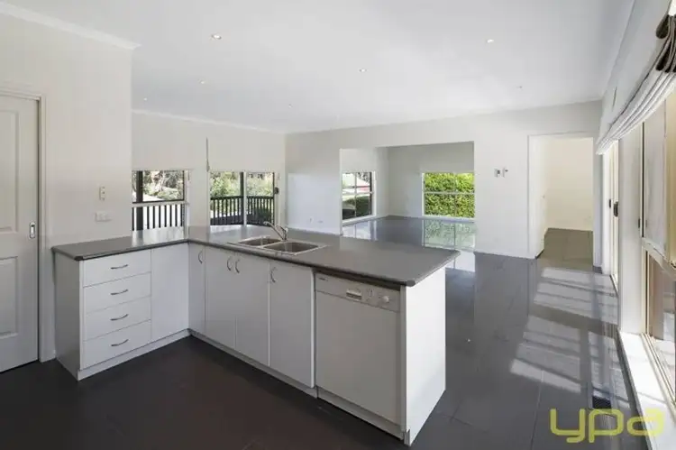 Third view of Homely house listing, 7 Macdonald Place, Sunbury VIC 3429