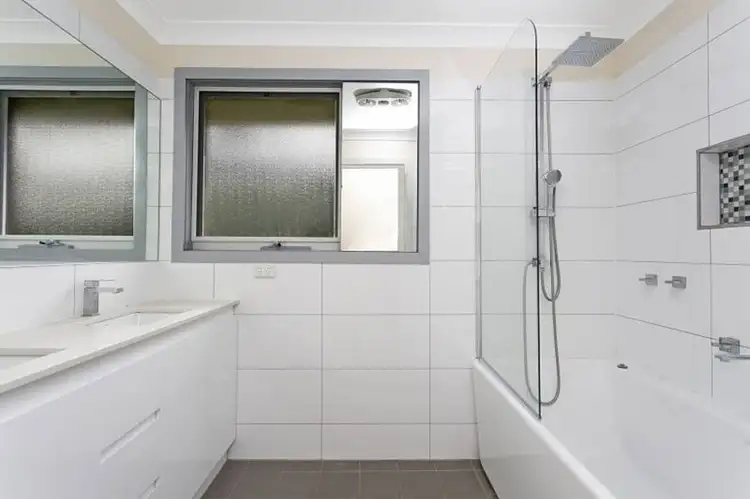 Sixth view of Homely house listing, 6 Rosapenna Close, Sunbury VIC 3429