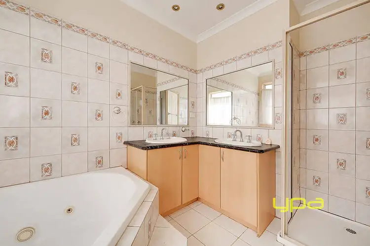 Seventh view of Homely house listing, 2 Taplin Way, Roxburgh Park VIC 3064