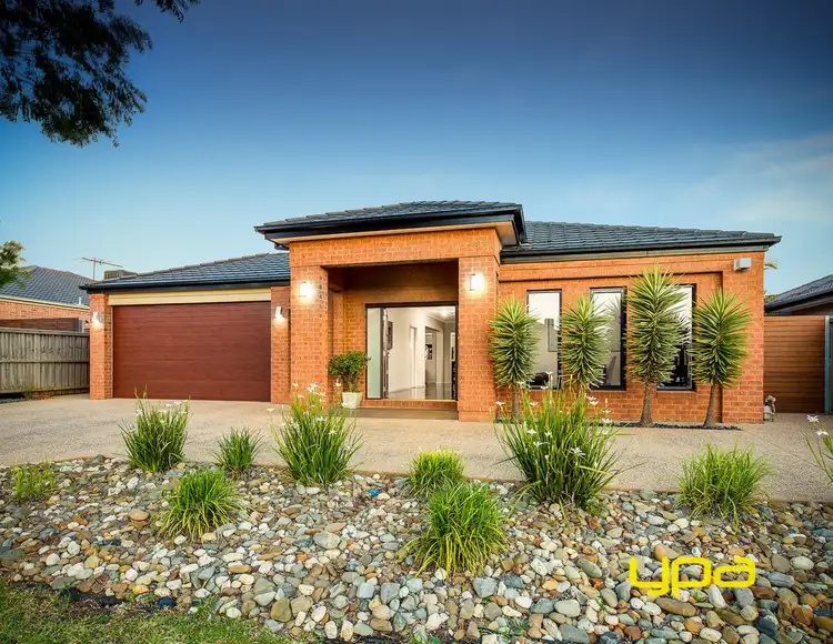 7 Coogee Drive, Taylors Hill VIC 3037