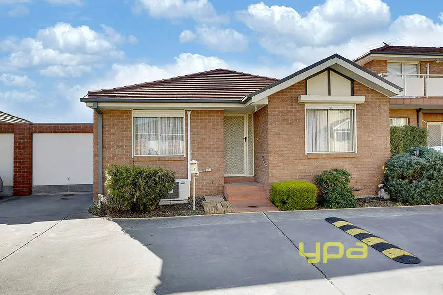 Main view of Homely townhouse listing, 28 Elinda Place, Reservoir VIC 3073