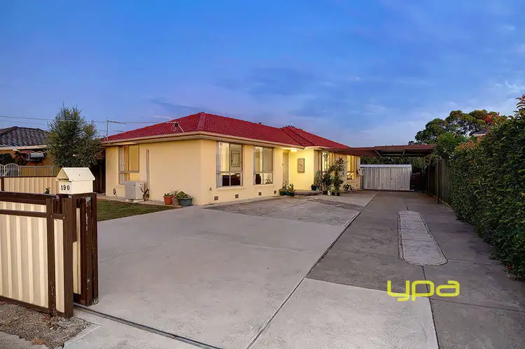 190 Carrick Drive, Gladstone Park VIC 3043