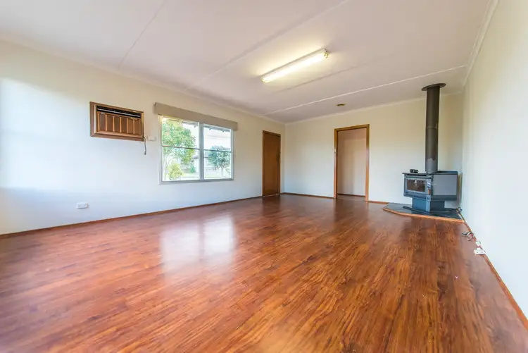 Seventh view of Homely house listing, 52 Kiewa Crescent, Dallas VIC 3047