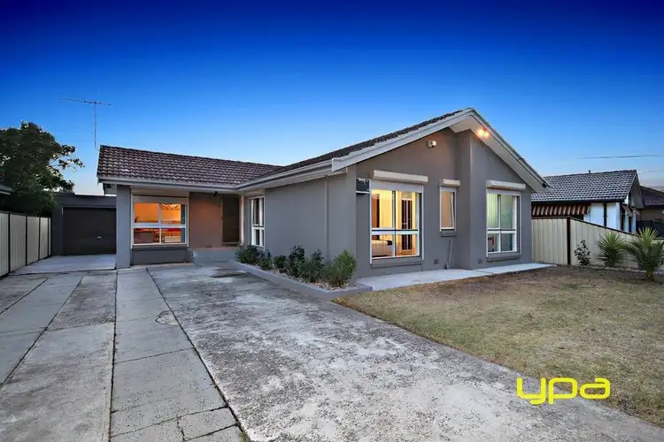 25 Magnolia Avenue, Kings Park VIC 3021