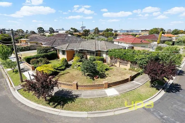 9 Dudley Court, Gladstone Park VIC 3043
