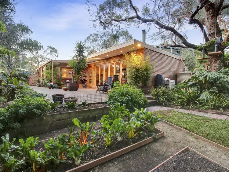 19 Fenton Avenue, Rosebud VIC 3939
