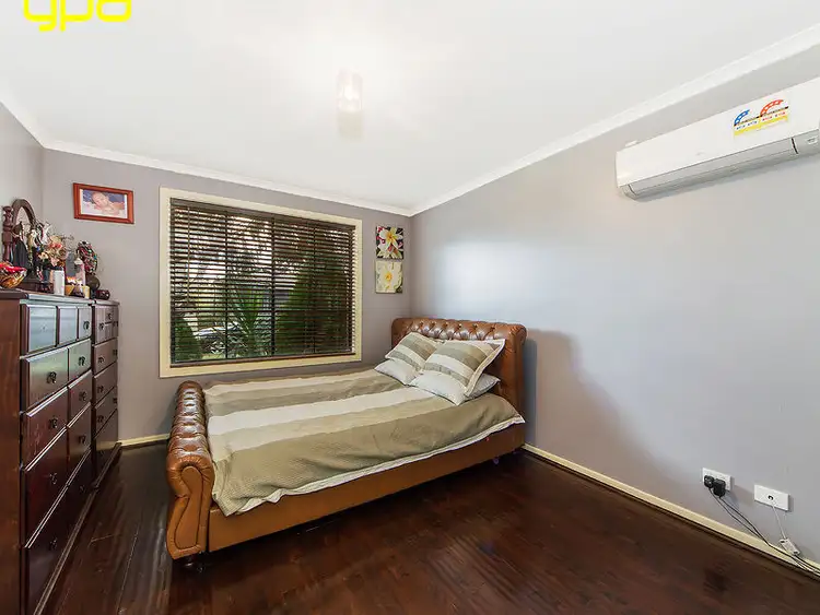 Fifth view of Homely house listing, 2 Gumleaf Court, Cairnlea VIC 3023