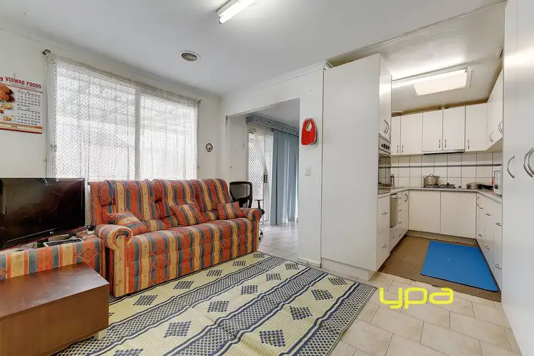 Fifth view of Homely house listing, 5 Melwood Court, Meadow Heights VIC 3048