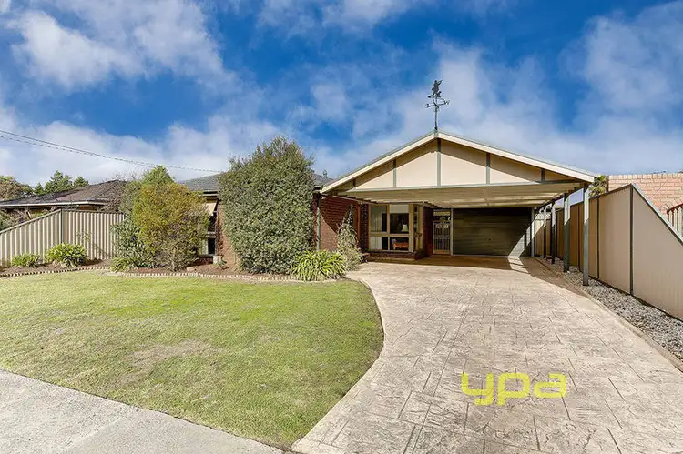 13 Milburn Place, Craigieburn VIC 3064
