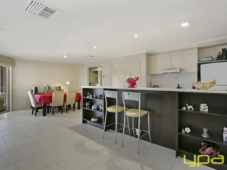 Third view of Homely house listing, 33 Higgs Circuit, Sunbury VIC 3429