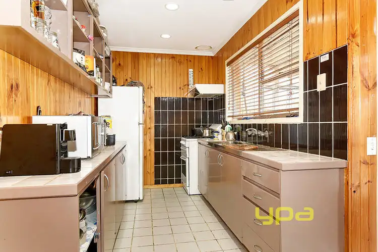 Fifth view of Homely house listing, 1 Allendale Court, Meadow Heights VIC 3048